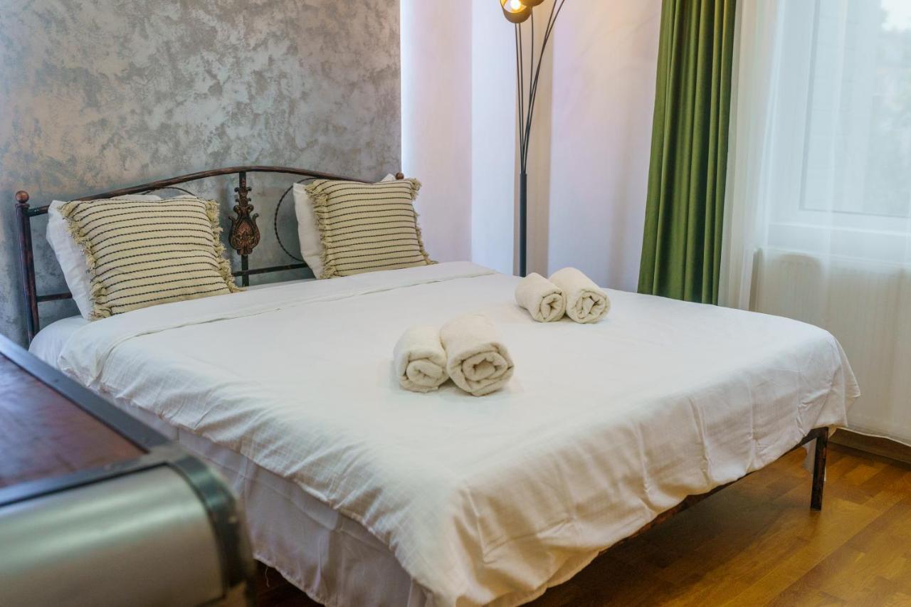 Main Square 5 Star Luxury Apartment With View Клуж-Напока Экстерьер фото