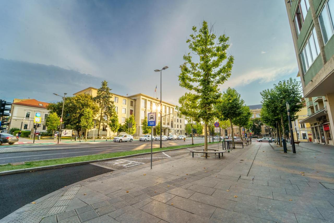 Main Square 5 Star Luxury Apartment With View Клуж-Напока Экстерьер фото