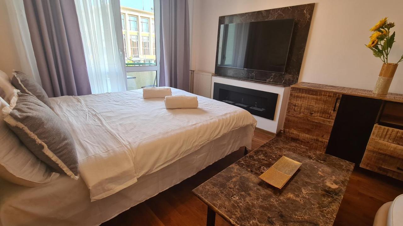 Main Square 5 Star Luxury Apartment With View Клуж-Напока Экстерьер фото