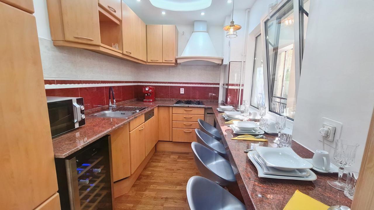 Main Square 5 Star Luxury Apartment With View Клуж-Напока Экстерьер фото